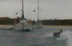 Tim f�r en tur i en bilslange p� Malolo Island.